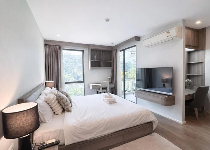 Spacious 2br With 2 Balconies In Sukhumvit16