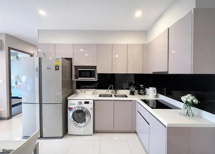 Spacious 2br With 2 Balconies In Sukhumvit16 Bangkok
