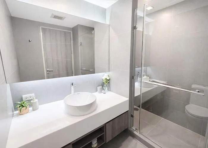 Apartamento Spacious 2br With 2 Balconies In Sukhumvit16 Bangkok