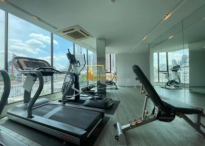 Spacious 2br With 2 Balconies In Sukhumvit16 *